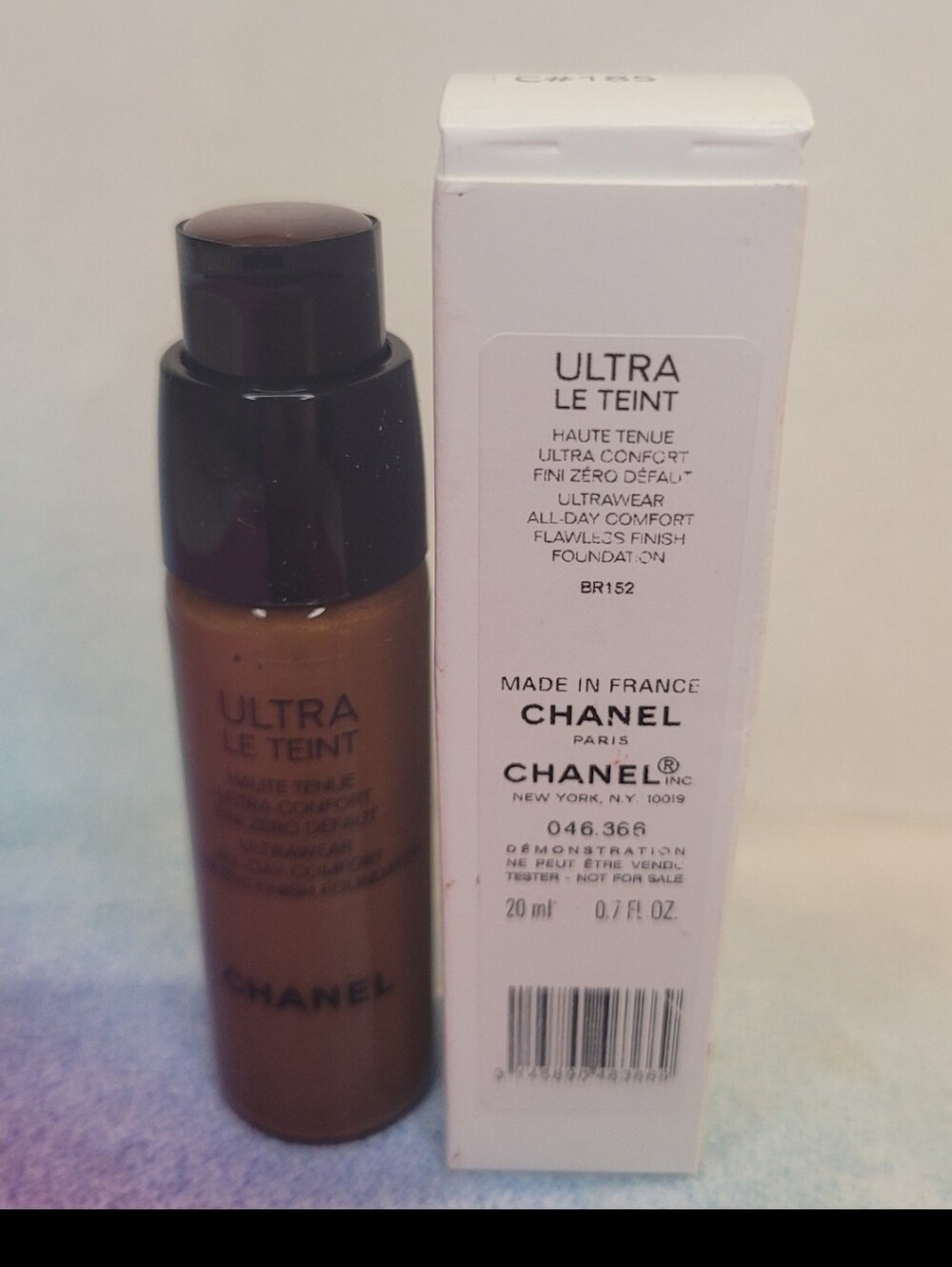 Chanel Ultra Le Teint Flawless Finish Foundation BR152